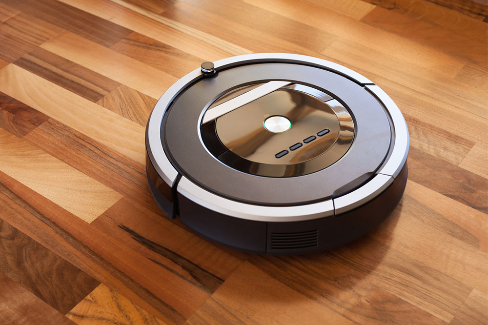 How to Choose Between Push and Robot Vacuums